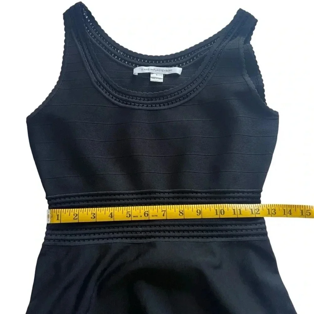 Diane von Furstenberg DVF Black Ribbed Knit Pointelle Fit and Flare Dress Small‎